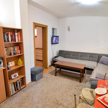 Blacksmith Apartment + Free Private Parking Sarajevo Luaran gambar