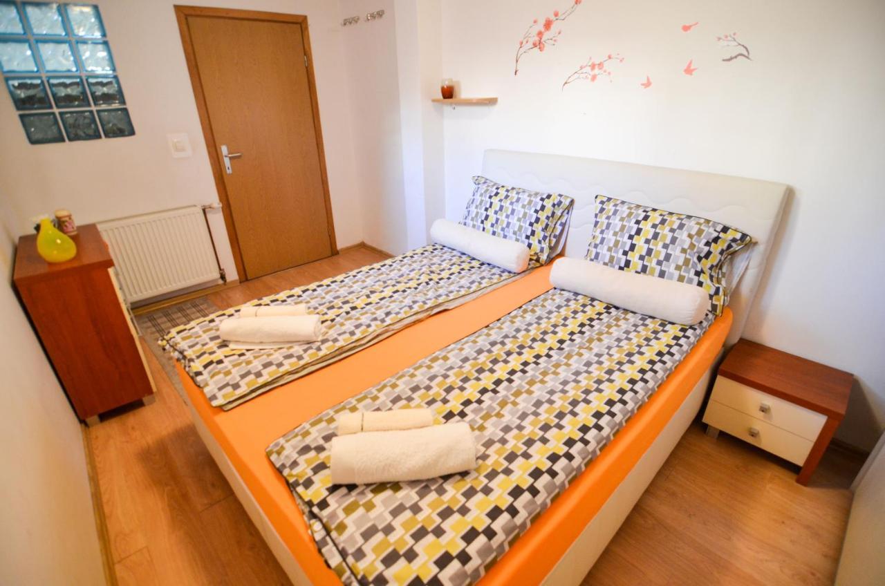 Blacksmith Apartment + Free Private Parking Sarajevo Luaran gambar