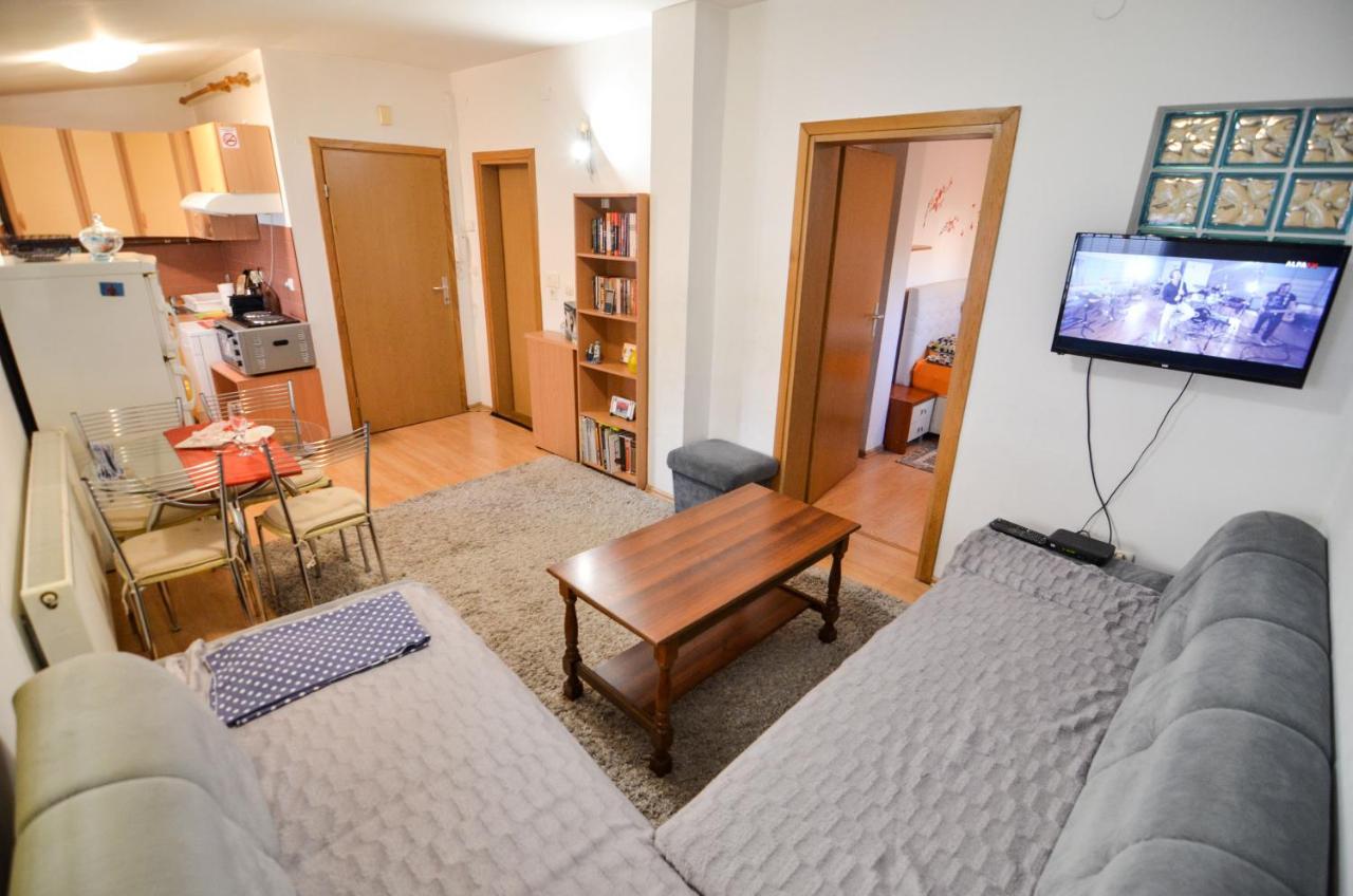 Blacksmith Apartment + Free Private Parking Sarajevo Luaran gambar